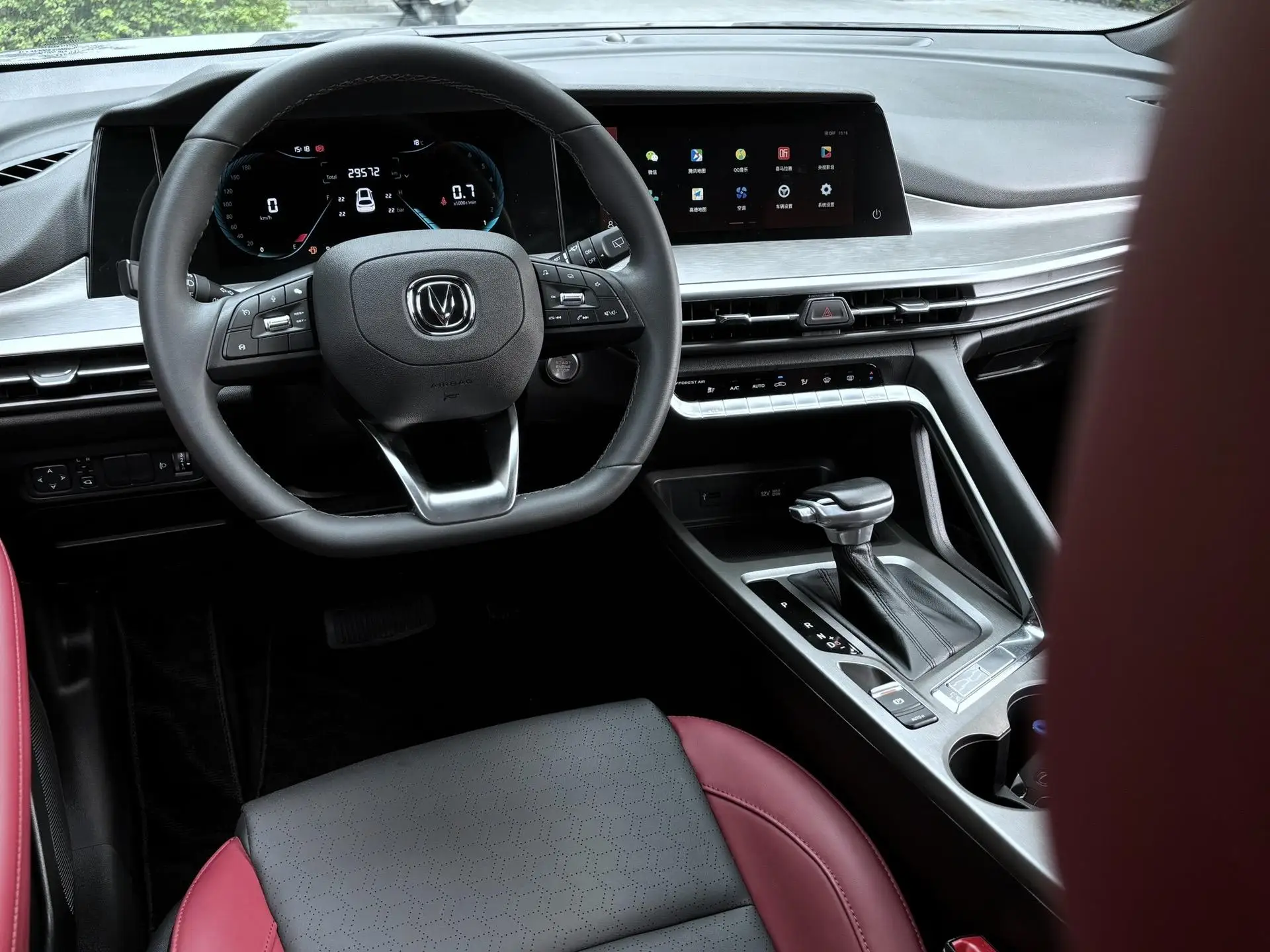 Дешевая цена 5 дверей мест бензиновые автомобили внедорожник Changan CS35 Plus для продажи