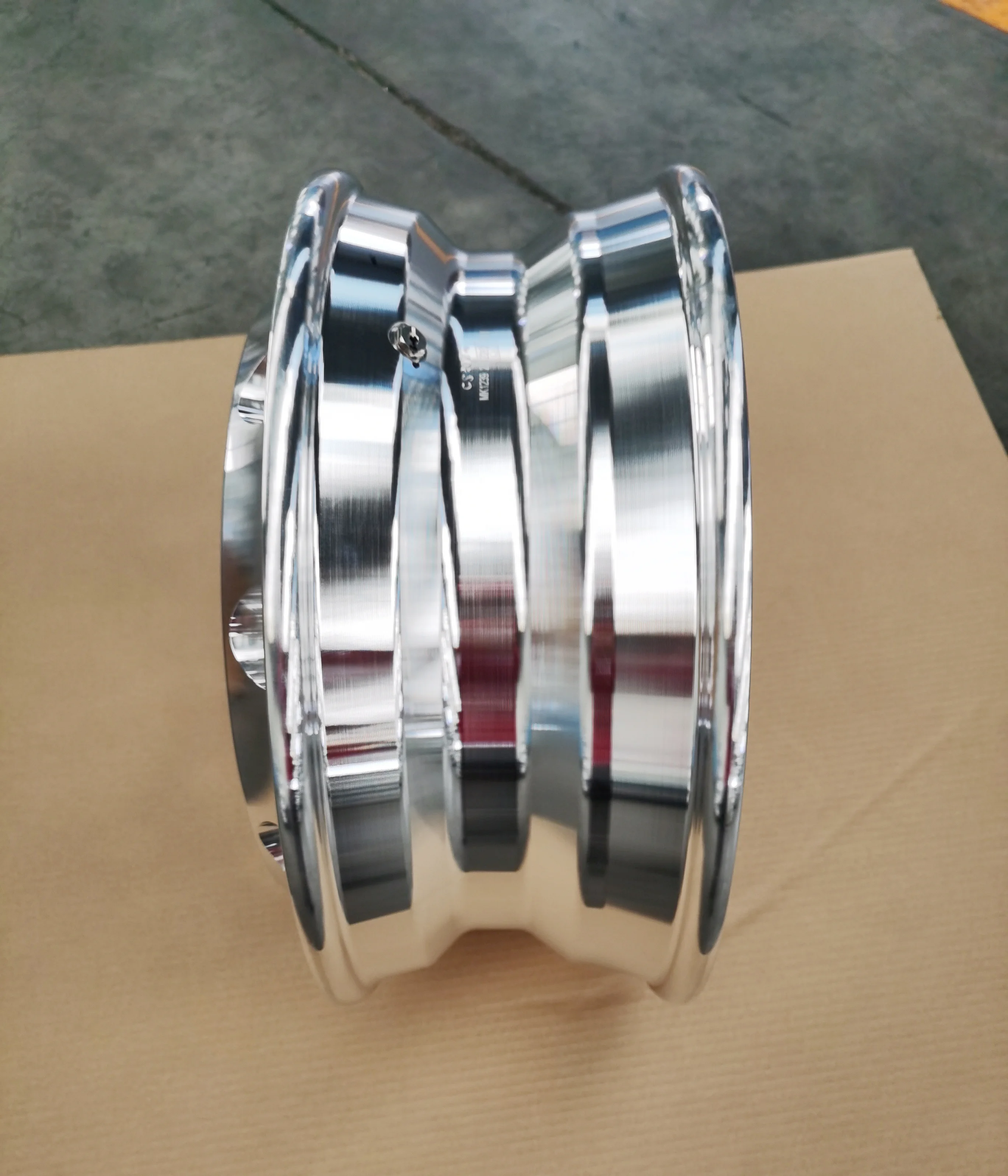 19.5 Truck wheels of Aluminum material Forged hubs or rims