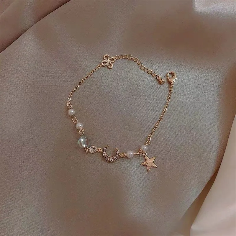 Hot Selling Moon And Star Charm Bracelet Girls Fine Pearl Beads Chain Full Diamond Moon Star Bracelet For Women Jewelry