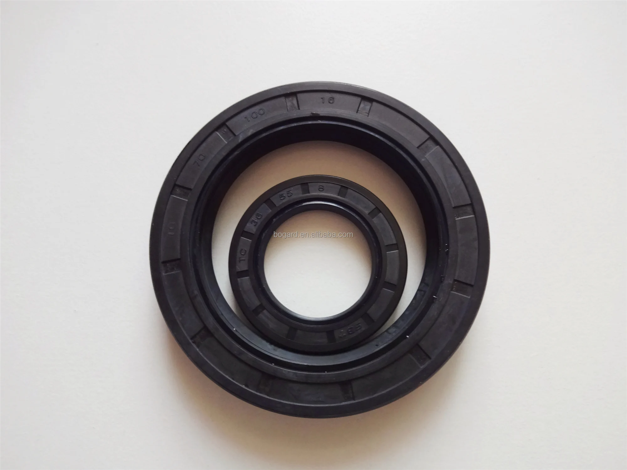 Manufacturer different sizes rotary shaft seal TC Oil seals FKM Vitons NBR Buna Nitrile material
