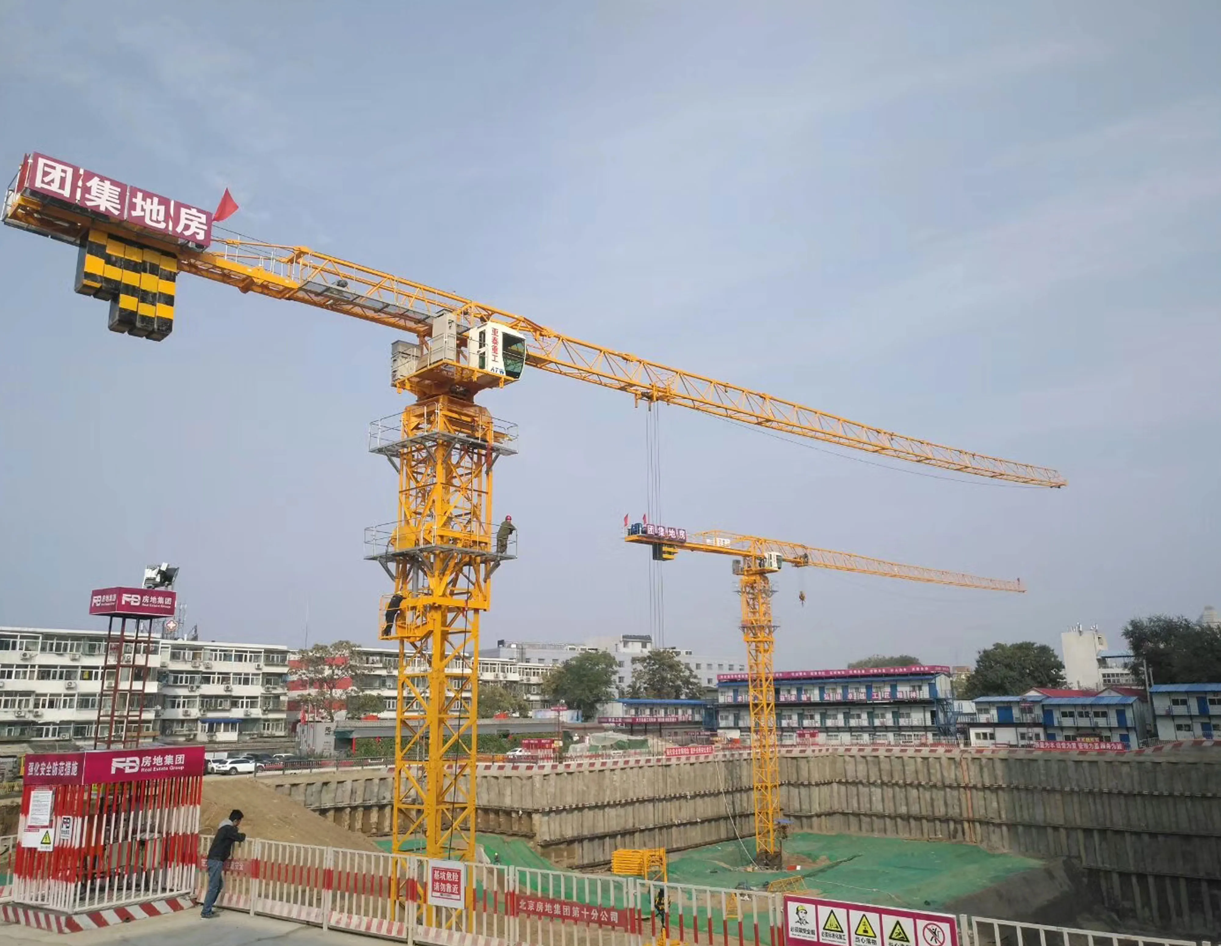 10 тонный башенный кран и цена по прейскуранту завода-изготовителя Новый башенный кран 20Т для продажи