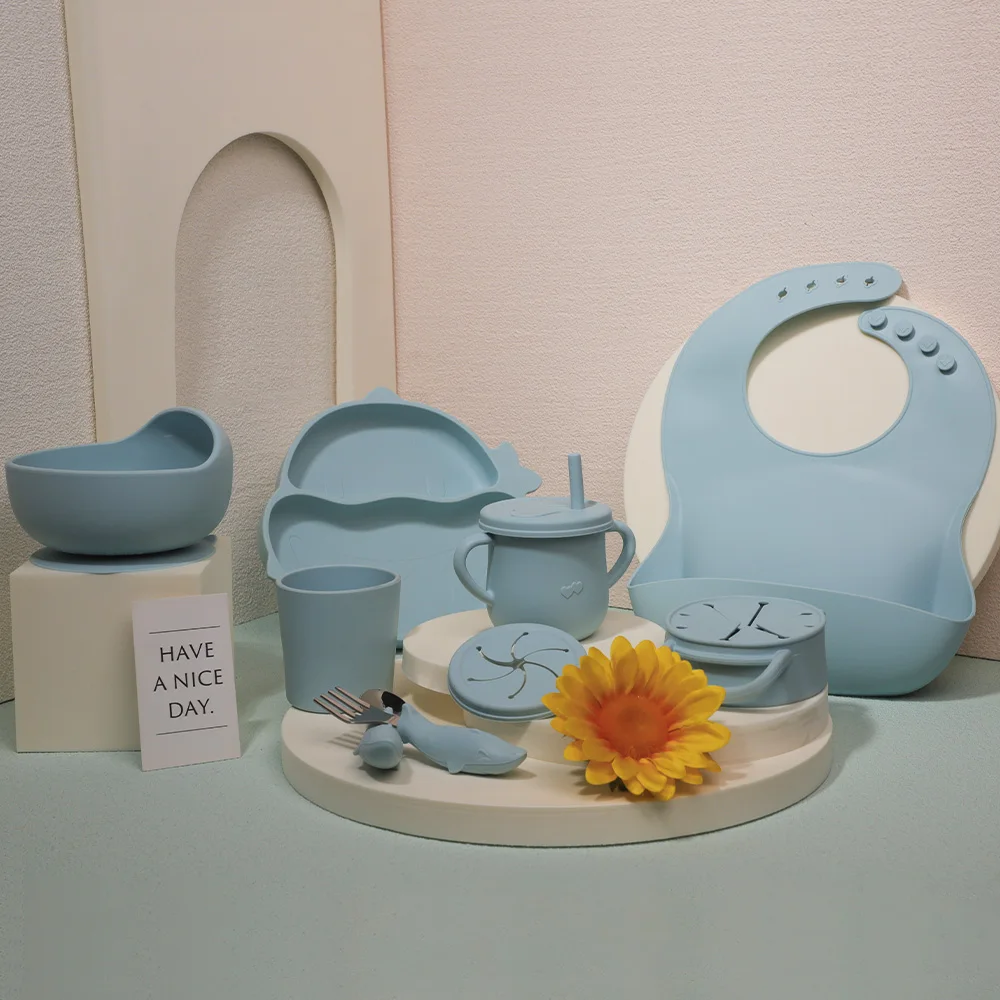 Es-Pro 7 Pieces Shark Baby Silicone Bowls Plates Silicone Dining Eating Set Custom Logo Tableware Eco Friendly Baby Bib