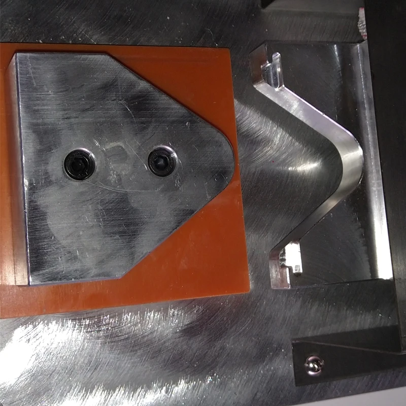 Nose bridge press attaching Machine for mask