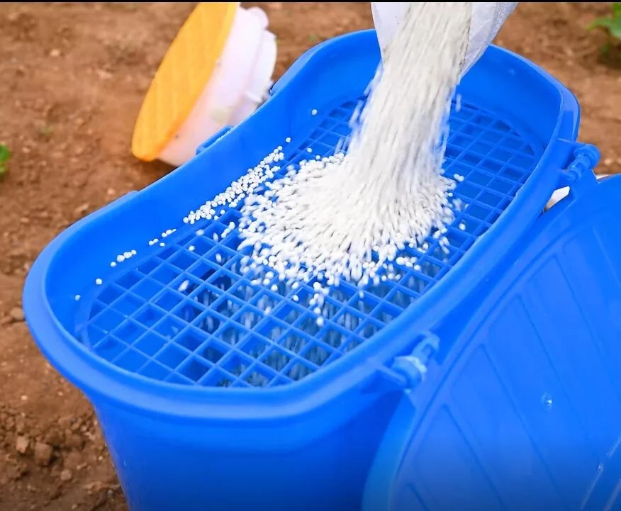 knapsack corn fertilizer applicator for farm