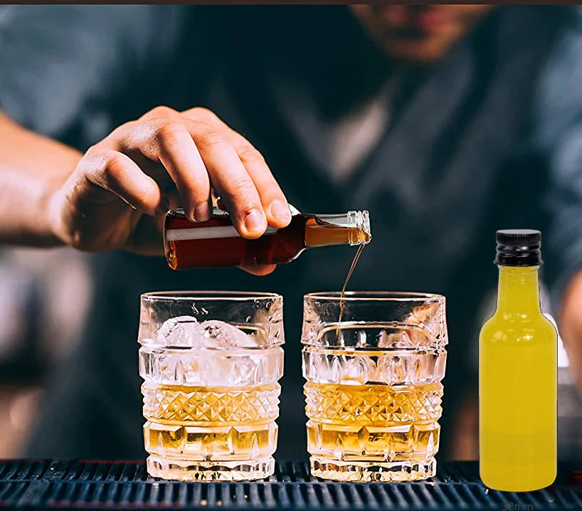 2022 New Mini Liquor Bottles Glass  50ml 2oz 100ml 3oz Empty Spirit  juice wine syrup Bottles with Screw Caps