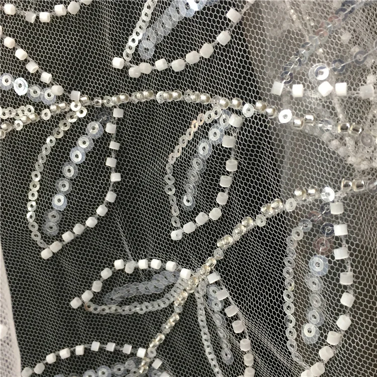 Свадебная фата для невесты, элегантный дизайн под заказ, украшенный бисером, с цветочным узором в виде листьев