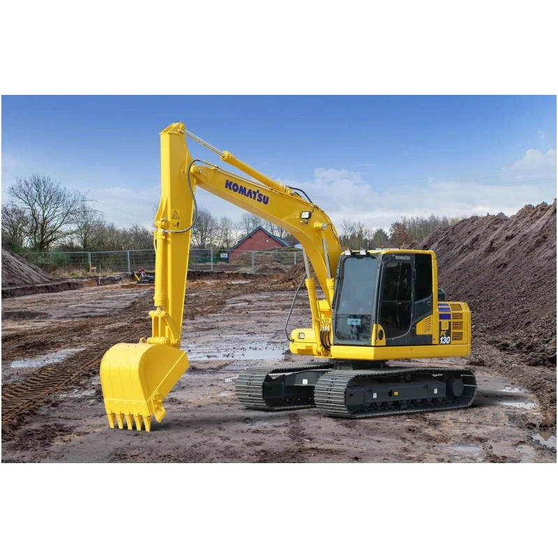 Б/у гусеничный экскаватор Komatsu PC130 13 тонн из Японии подержанный на складе