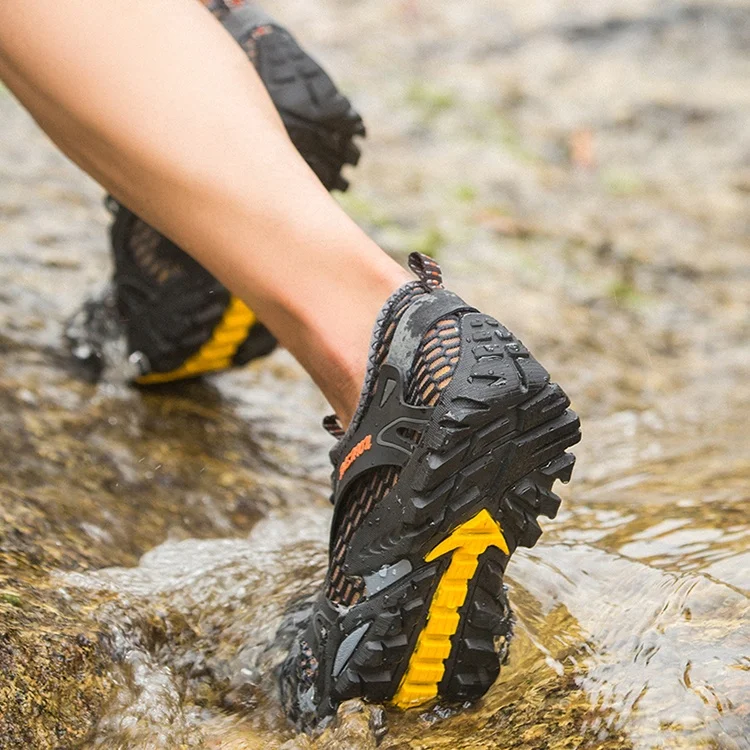 Amazon Aqua Shoes Men Slip Shoes water hiking beach surfing shoes quick dry wading Sneakers