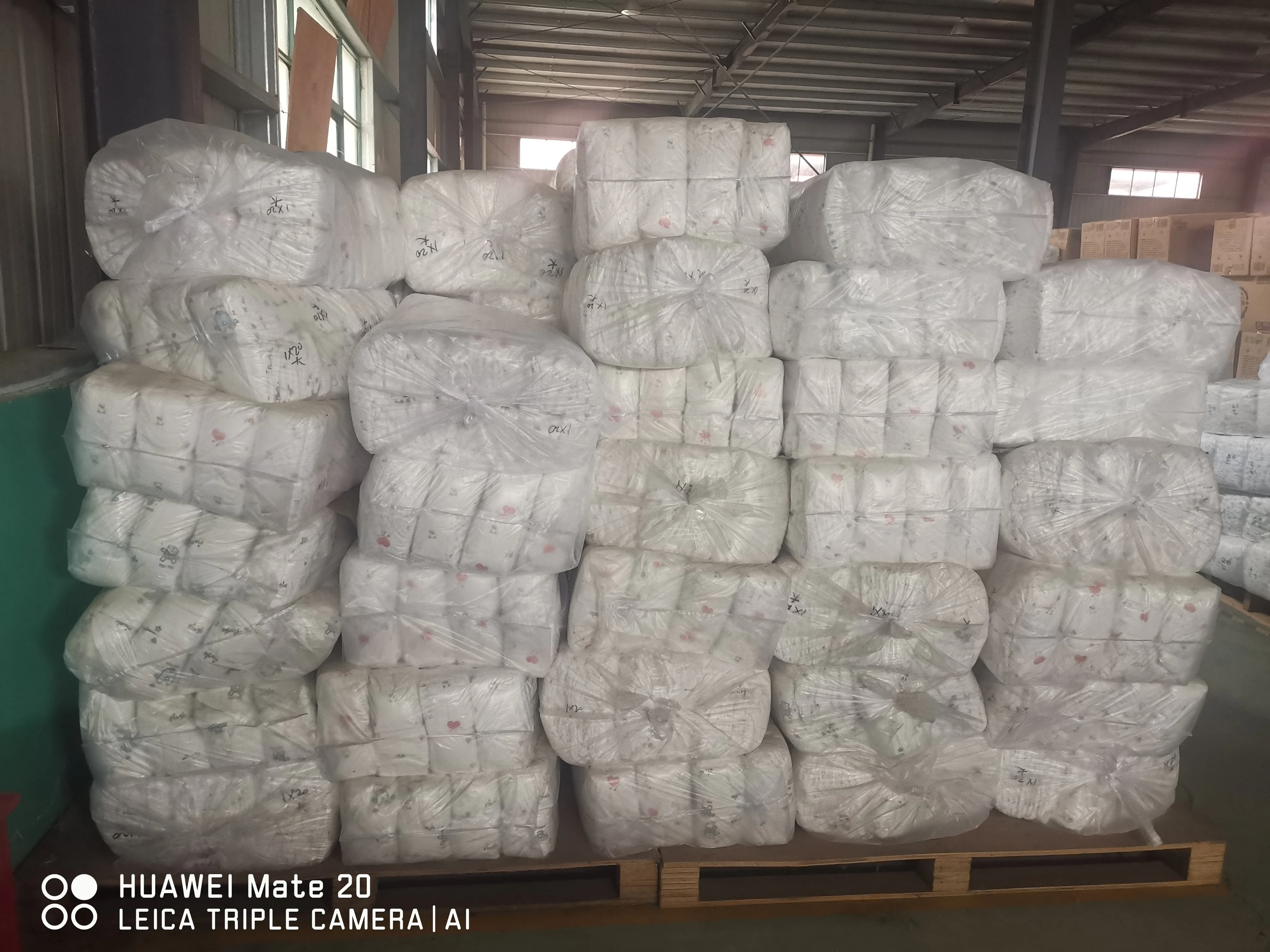 Best Selling Disposable Nappy Pampering Breathable Soft Cotton Baby Diapers Manufacturer