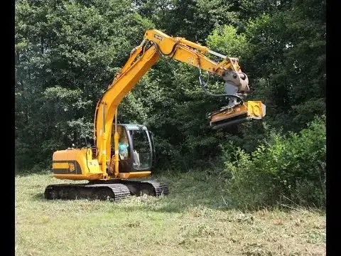 Multi-purpose forestry mulching machine bush mower brushcutter roadside weeds hydraulic mower