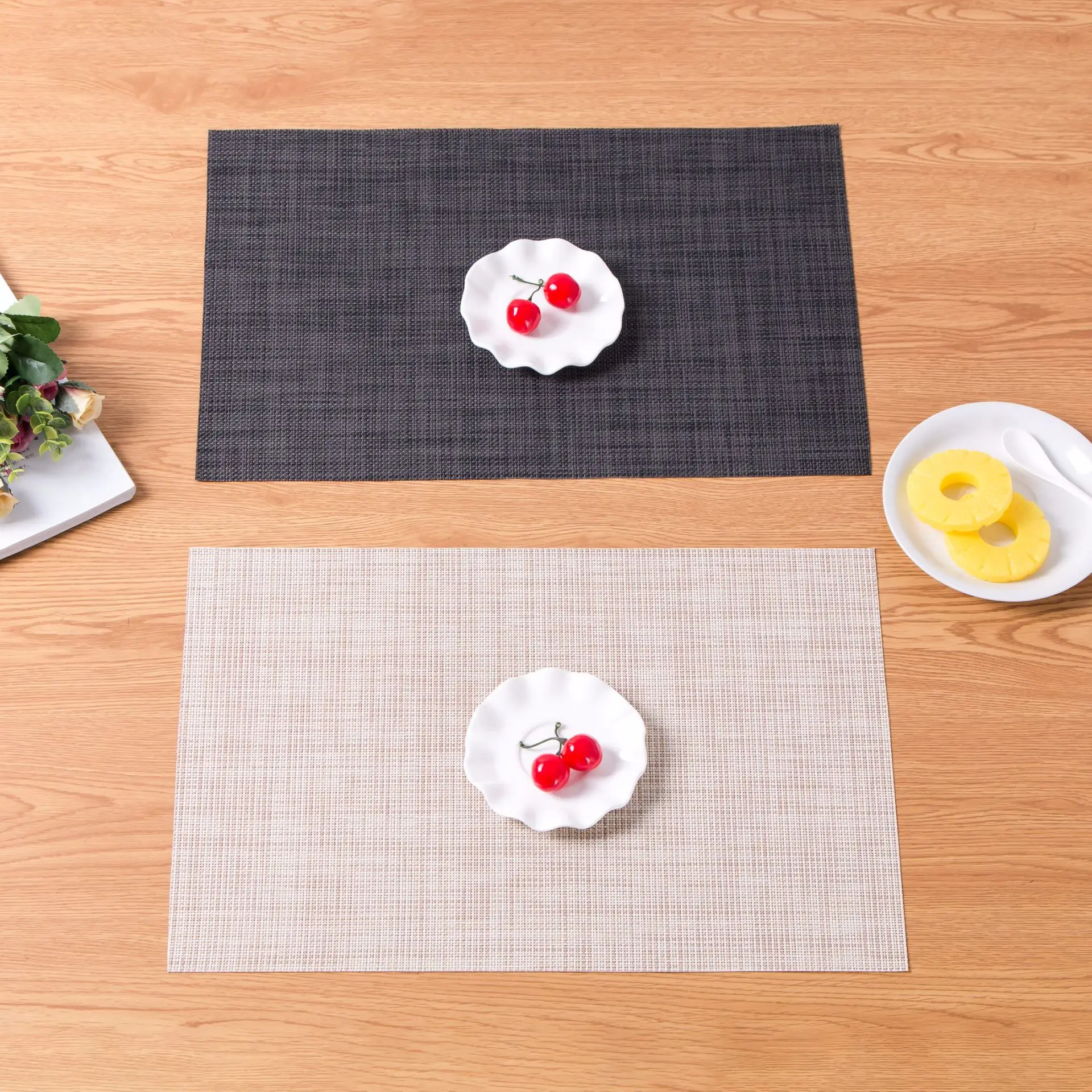 Non-slip Kids Placemats Stain-Resistant Dining Disc Bowl Woven Pad Coaster Decorative Vinyl PVC Table Mats for Restaurant Decor