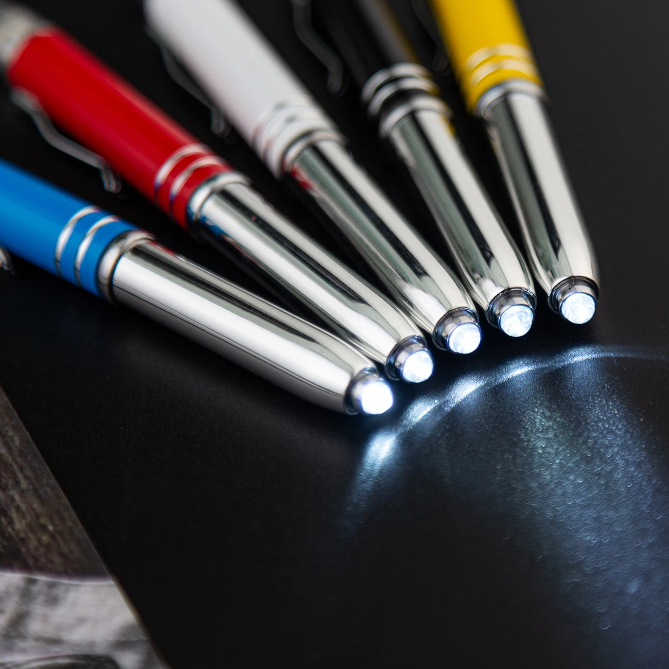 High Quality Multi-function Metal Stylus Crystal Pen Screen 3 in 1 Led Ballpoint Pen