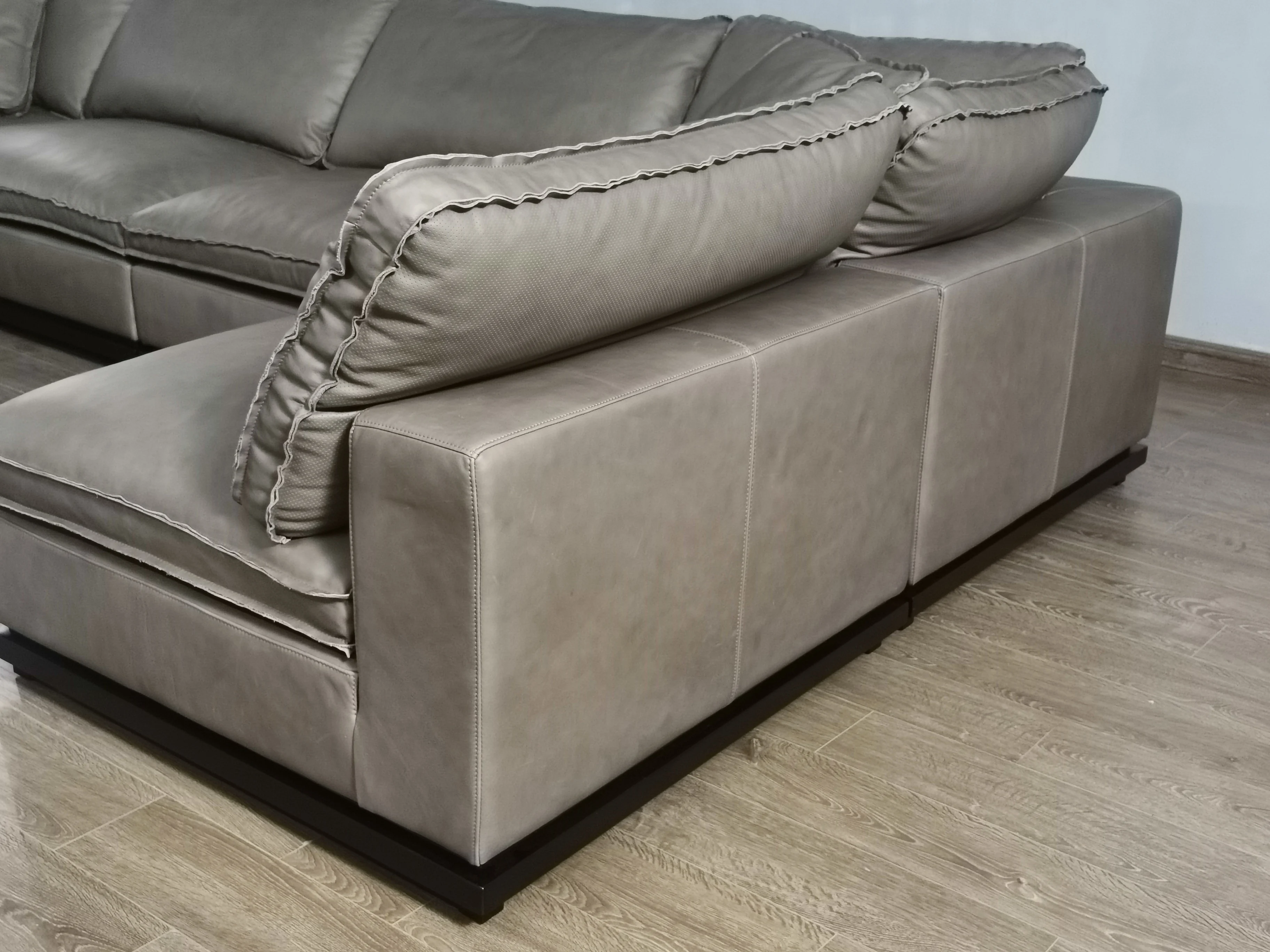 Диван для гостиной