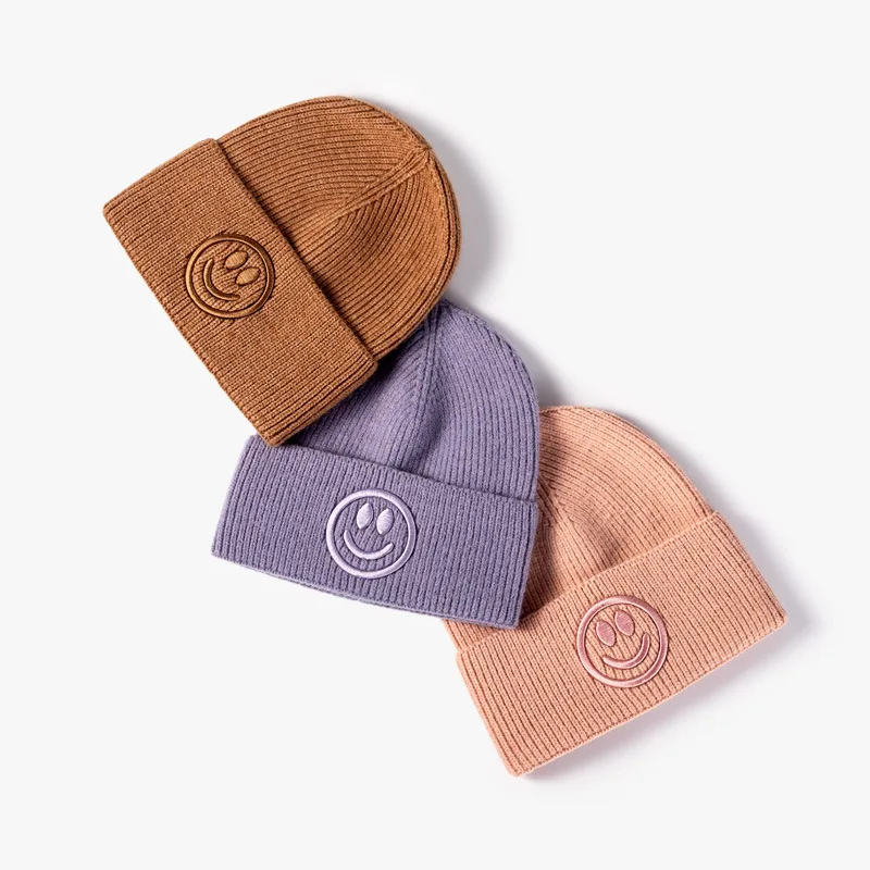 Wholesale Amazon Hot Sale High Quality Popular Unisex Colorful Warm Thick Smile Winter Hats Custom Logo Happy Face Beanie