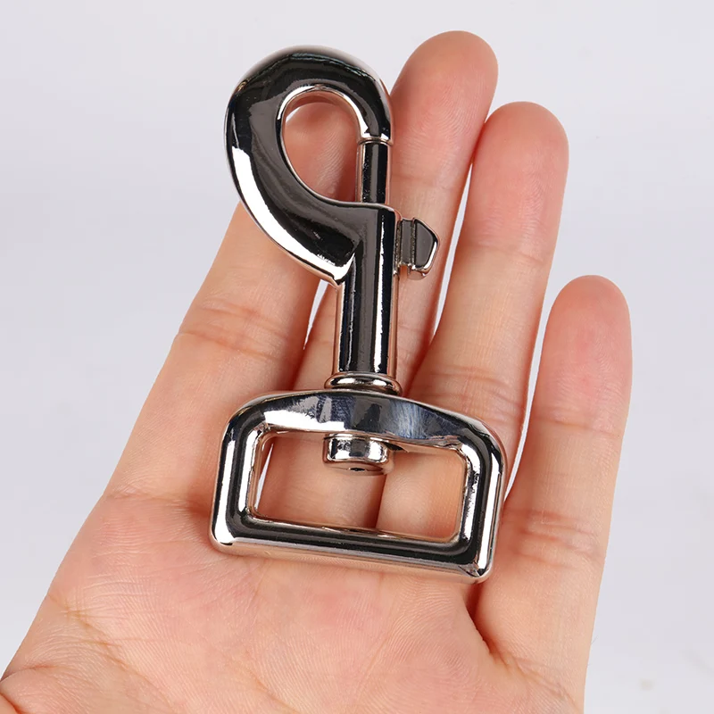 OKEYPETS Wholesale 360 Degree Swiveling Safety Strong Metal Zinc Alloy Swivel Eye Snap Hook For Dog Leashes