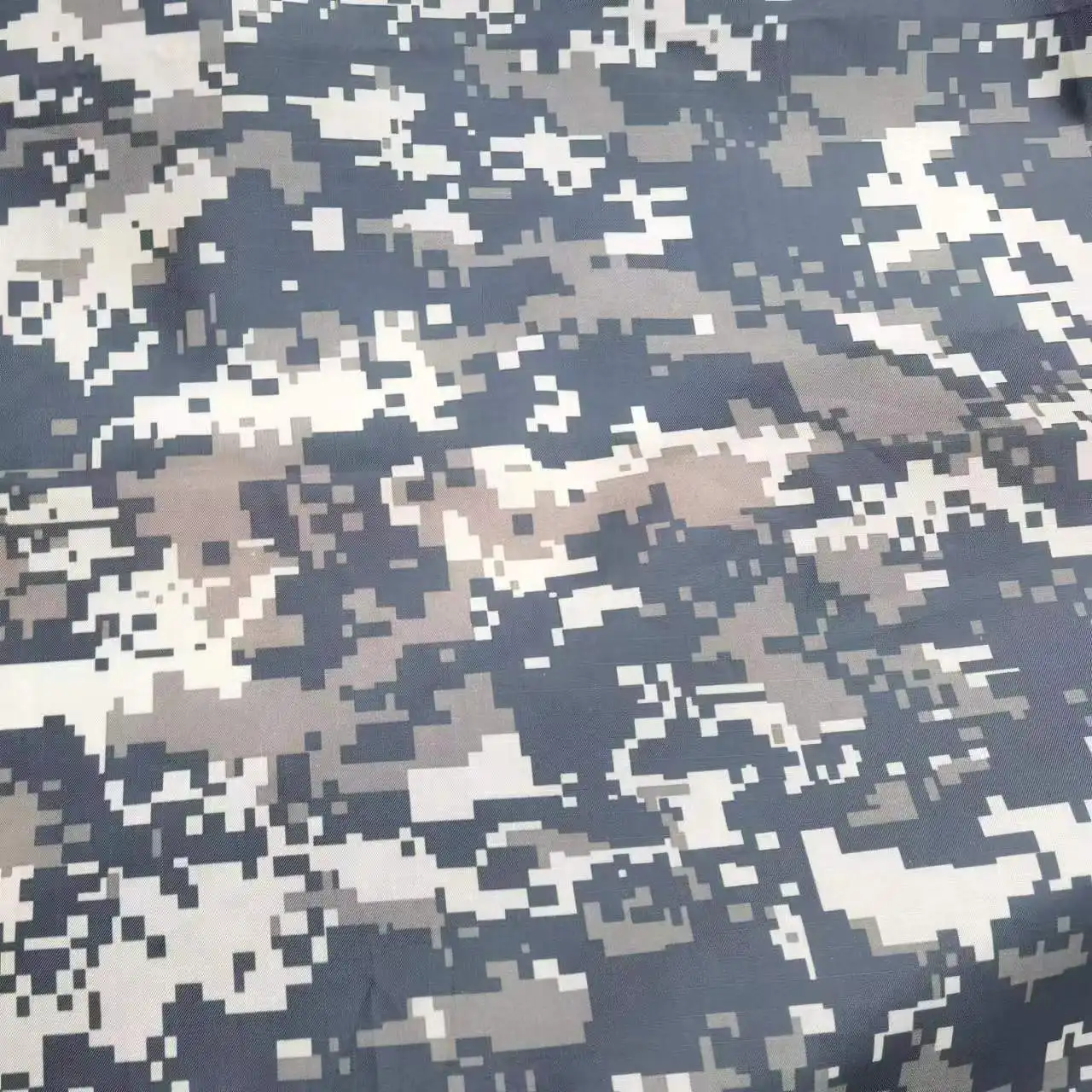 Hot Selling Camouflage Print Plaid Polyester Taffeta Fabric For Waterproof Clothing