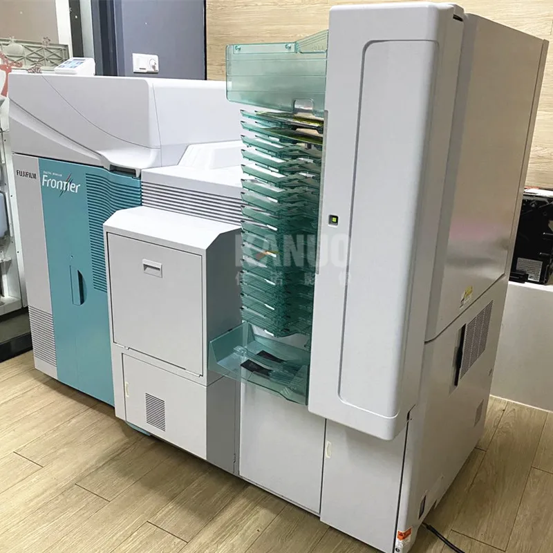  Цифровой лазерный фотопринтер Fuji Frontier 7900