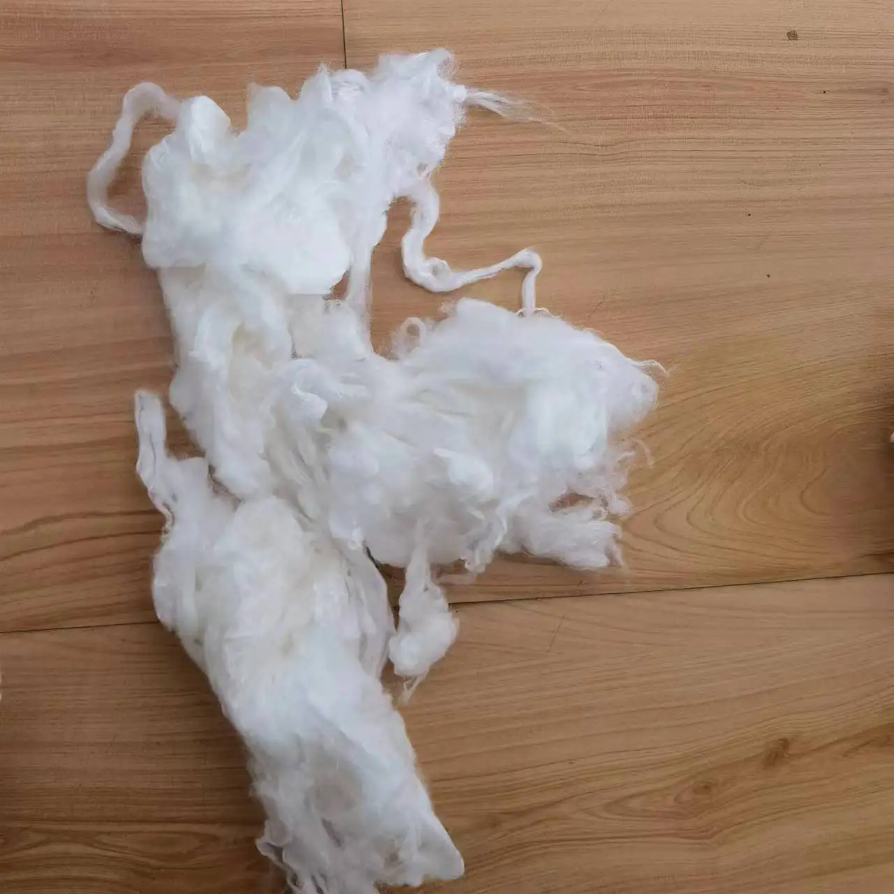 Hot selling flame retardant viscose rayon fiber 3.3 Dtex 60 MM