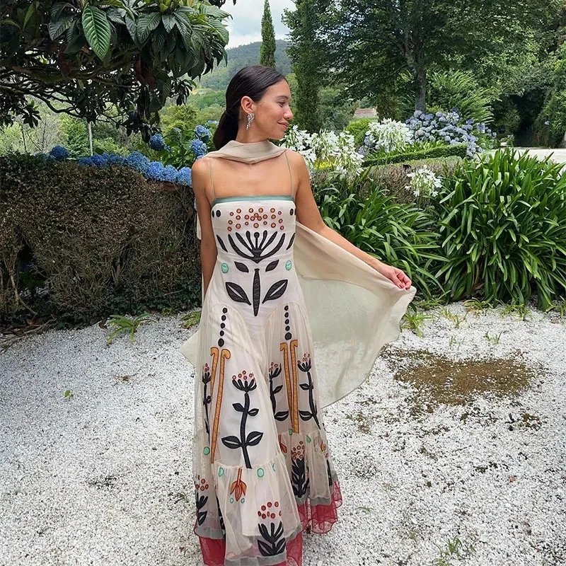 2024 Fashionable Ethnic Style Hanging Strap With Flower Embroidery Picture Thin Pleated Folded Long Dress