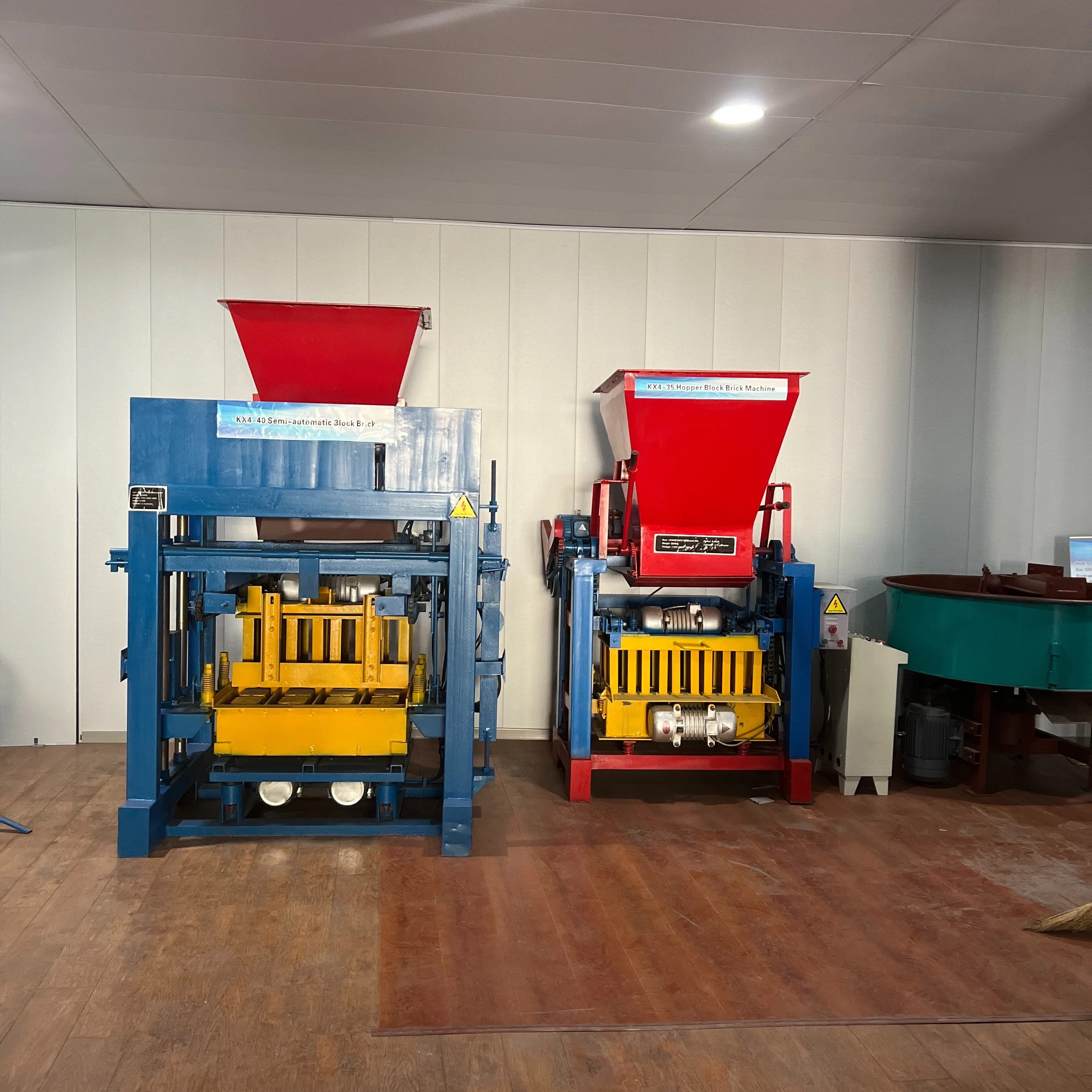 Block Brick Making Machinery Automatic Lifting Machine Pallet Free