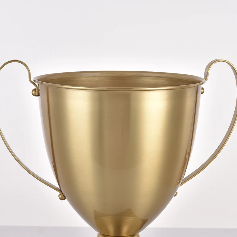 2023 Martial Arts Trophies Award With Wood Base Factory Made Gold Plated Trophy