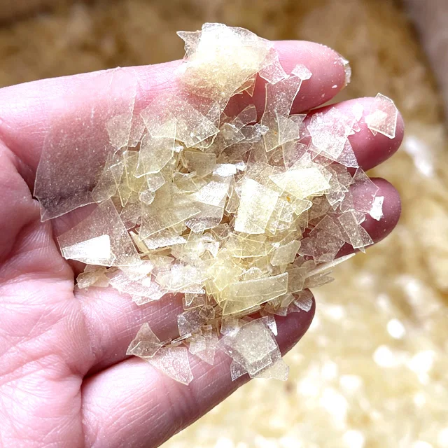 High Quality Shellac Transparent Shellac Sheet with Pallas Tree for Wood Polishing