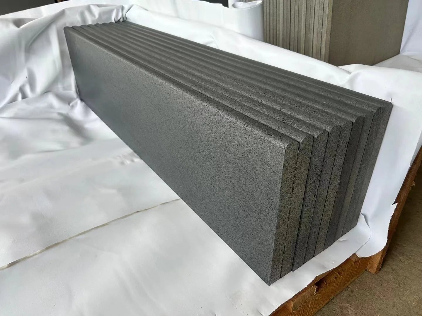 Black basalt tile,natural basalt tile,black stone