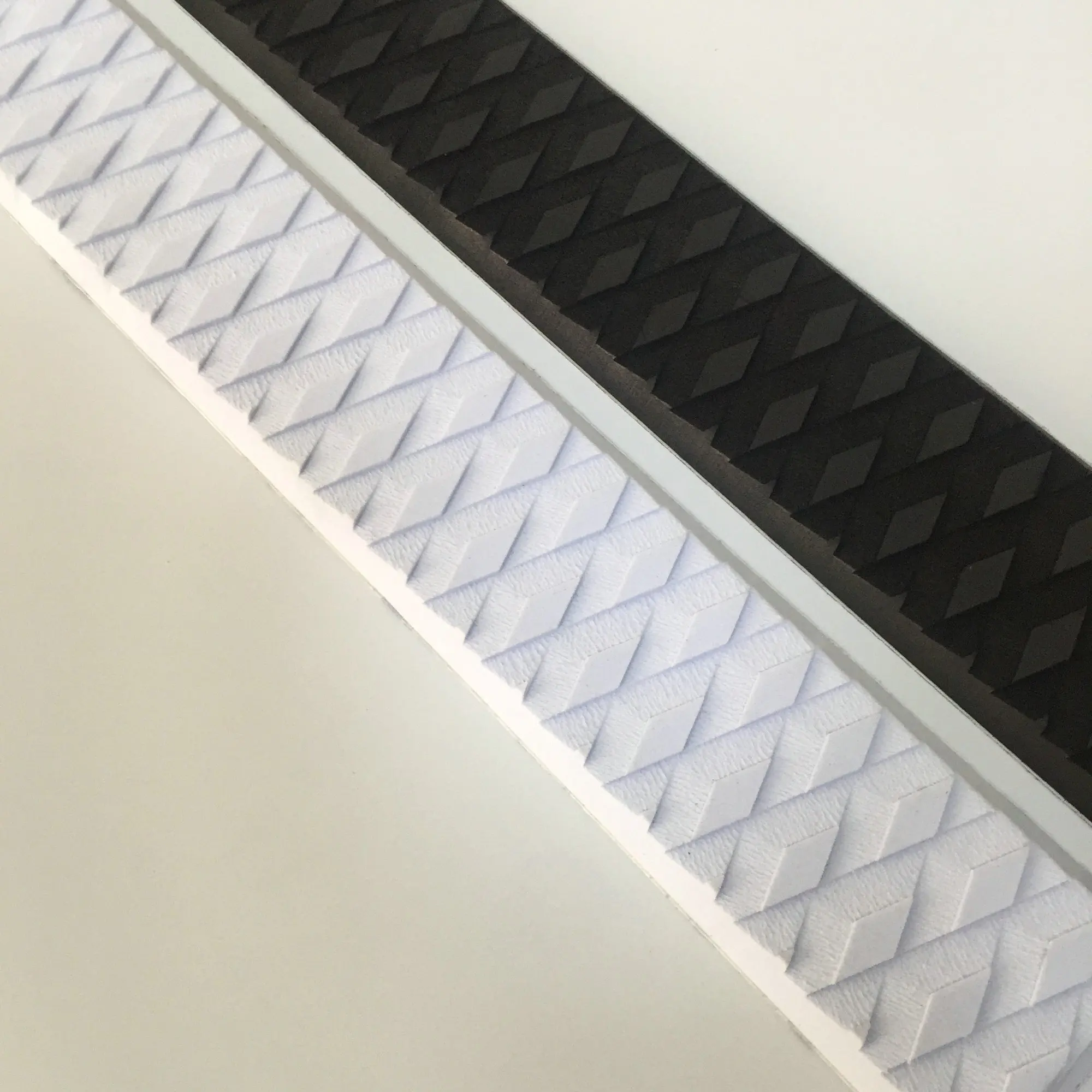 Custom White Archbar Rail Pad Surf Board Pad Black Traction Kite Surfing Deck Pad Arch Bar for Skimboard