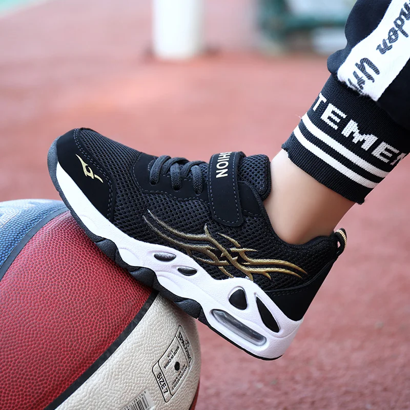 Изготовленный на заказ для мальчиков, детский брендовый подушки Повседневная дышащая обувь с сеткой; Нескользящая подошва; Для девочек и мальчиков, спортивные кроссовки для бега, обувь на плоской подошве ребенка; Кроссовки для игры в баскетбол