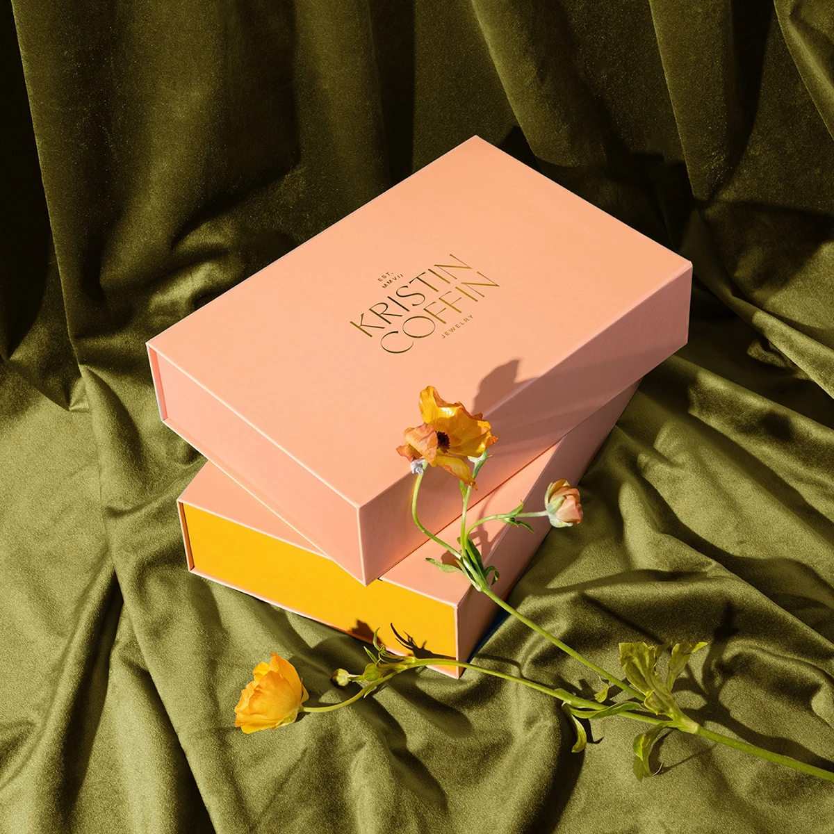 Hot Luxury Magnetic Closure Gift Box Packaging Folding Custom Logo Hard Rigid Cardboard Paper Box for Cosmetic