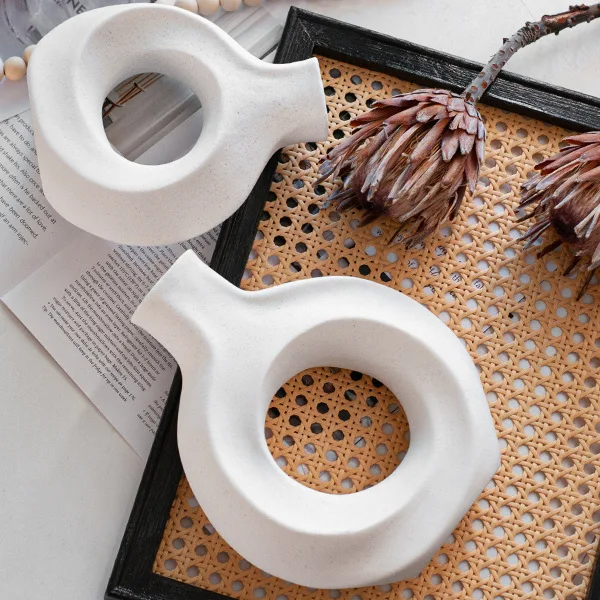 Modern Ceramic Vase Whirlpool Round Ring Vase Nordic Style Curved Vases