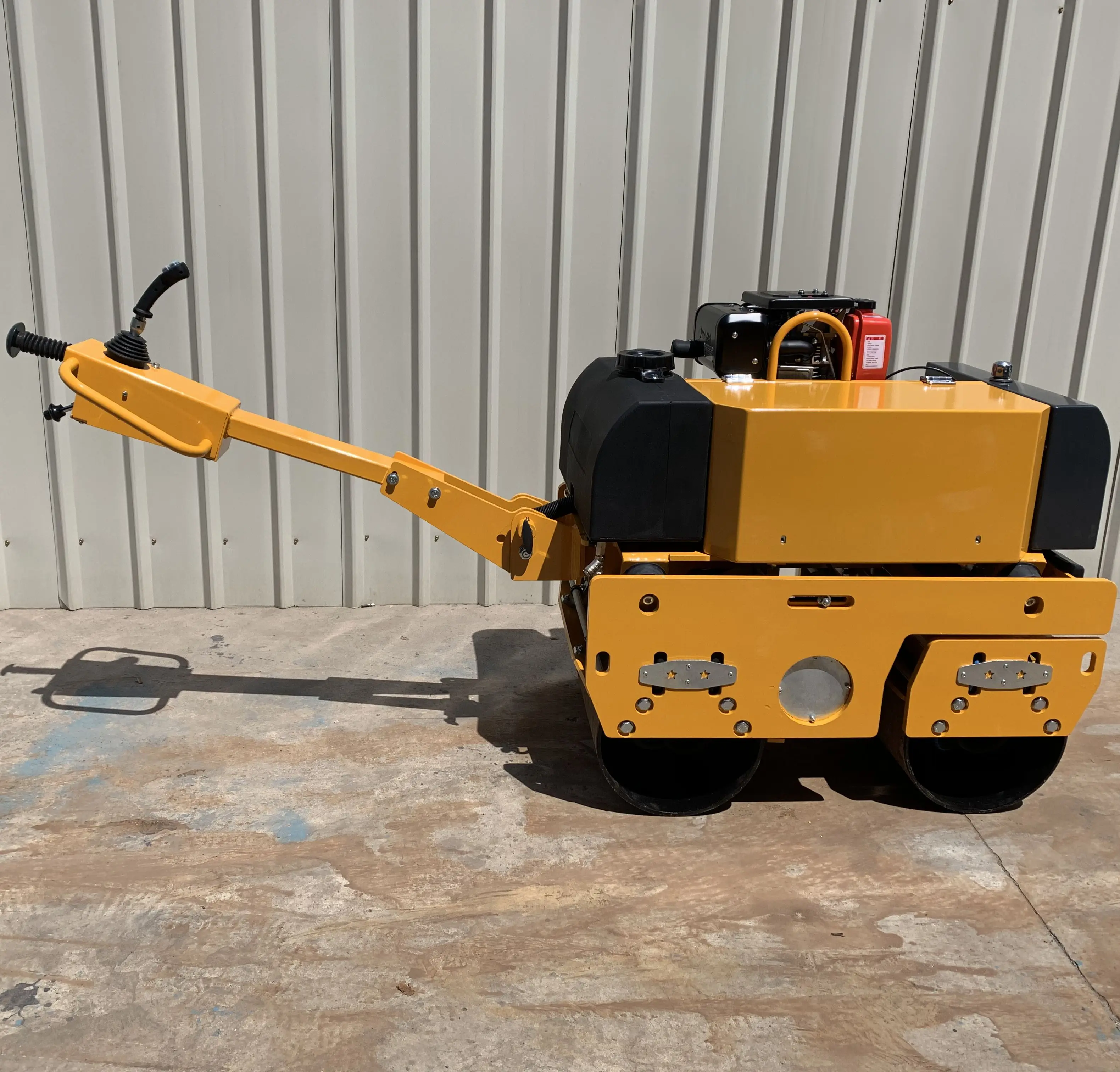 880Kg Walk Behind Double Drum Hydraulic Construction Equipment Vibratory Road Roller Compactor For Compacting Soil Asphalt