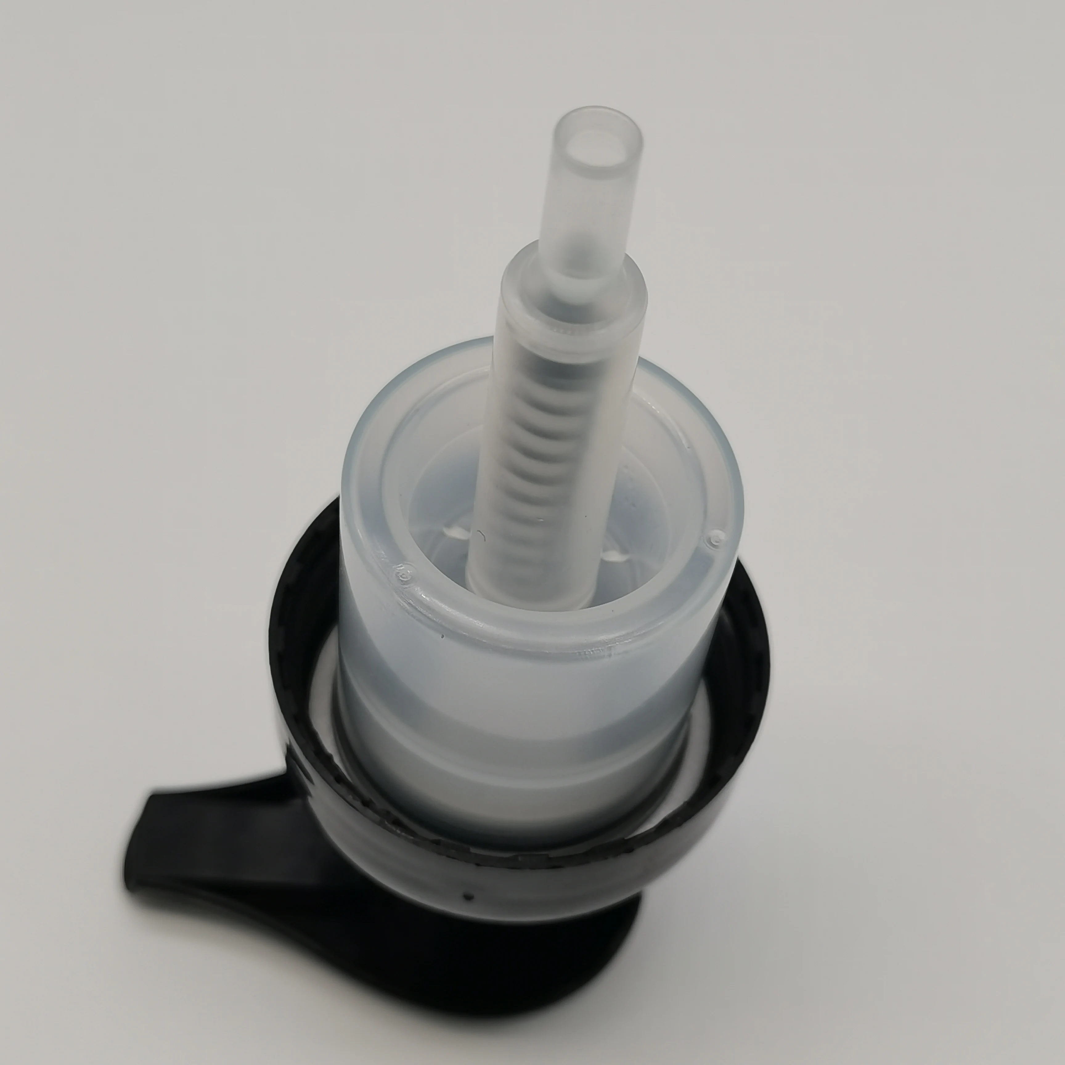 High-end atmospheric black 40mm left and right lock liquid foam pump hand washing bath dispenser