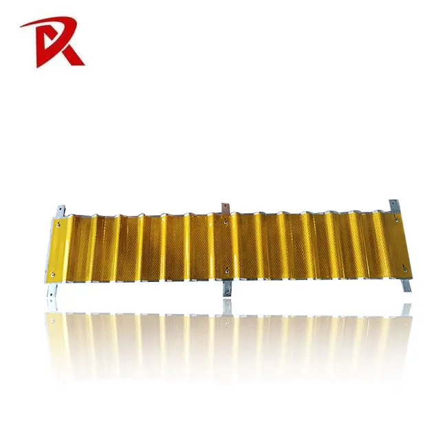 Лидер продаж от поставщика линейные ограждения светоотражающие для дороги линейный ограждение 3-метровая Отражающая пленка