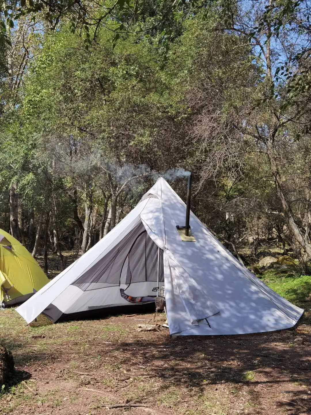 4-person single-door pyramid ultralight outdoor camping tent chimney shelter firewood stove tent