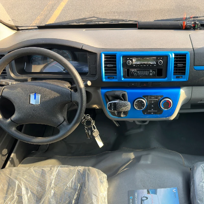 New Arrival Customized 2ton Refrigerated Cold Room Van ev van car electric cargo van truck cheap used cars