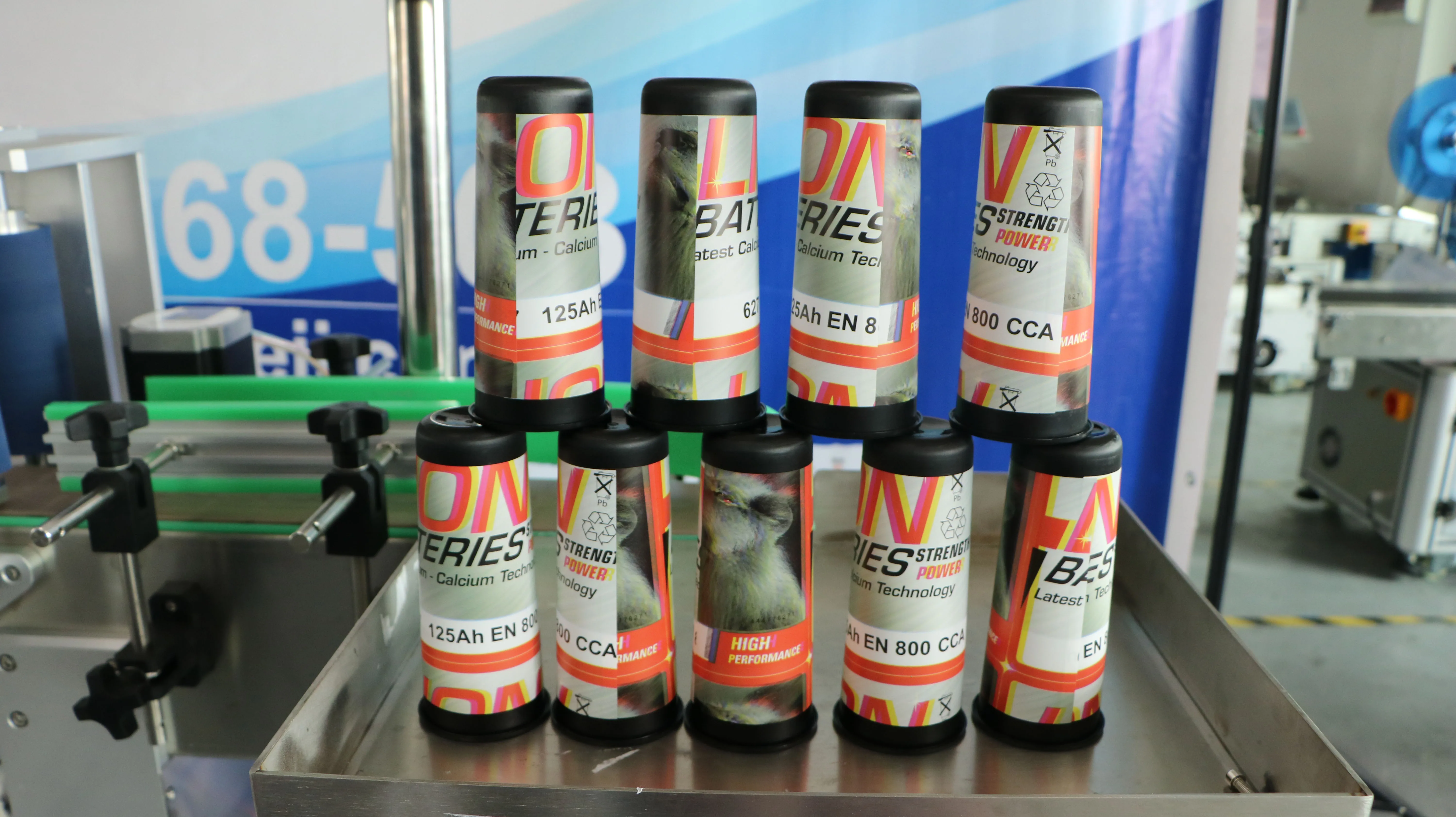 Hot Selling Small Tabletop Sticker Automatic Round Bottle Labeling Machine