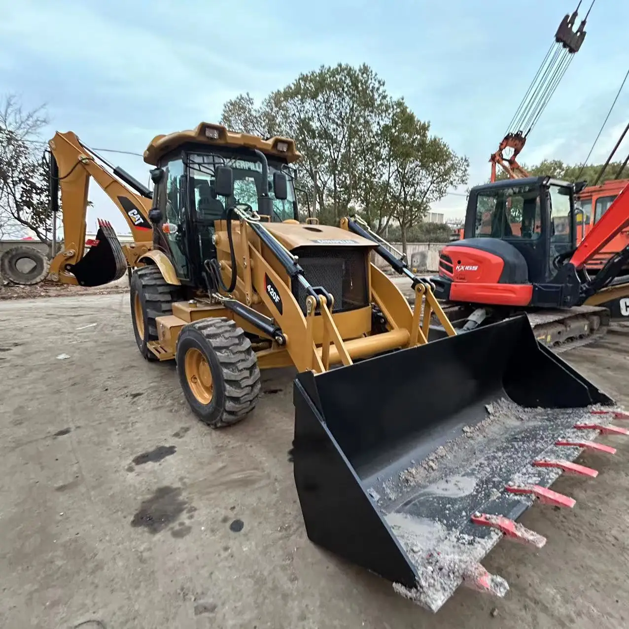 Hot Sale Used Caterpillar 420f 420f2 Backhoe Loader 95% New with 8 Ton Operating Weight Core Components Engine Pump PLC