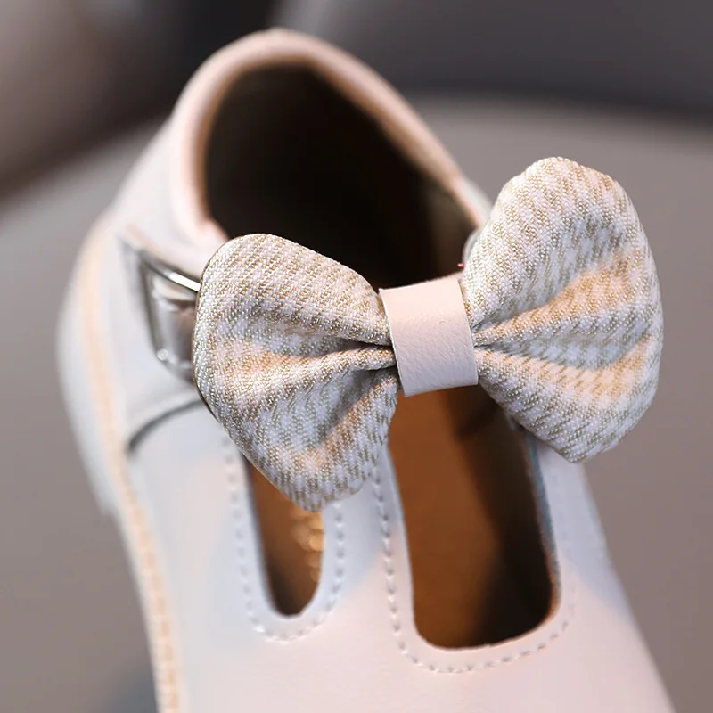 
Wholec Sale Classical Style PU Leather School Rubber Sole Kids Shoes for Girls Artificial Leather Breathable Casual Shoes 