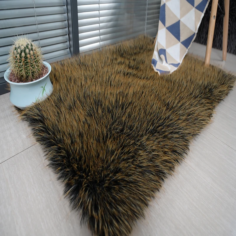 100% polyester cheap price plush faux sheepskin fur carpet bedside floor mat