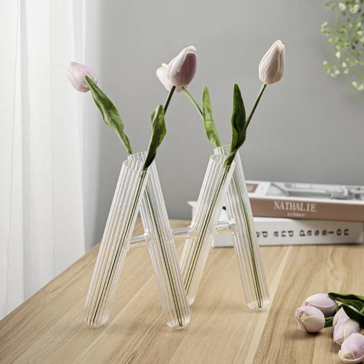 Hot Sale Special Design Four Tubes Ribbed Glass Small Single Flower Vase for Living Room Tabletop Vase Centerpieces