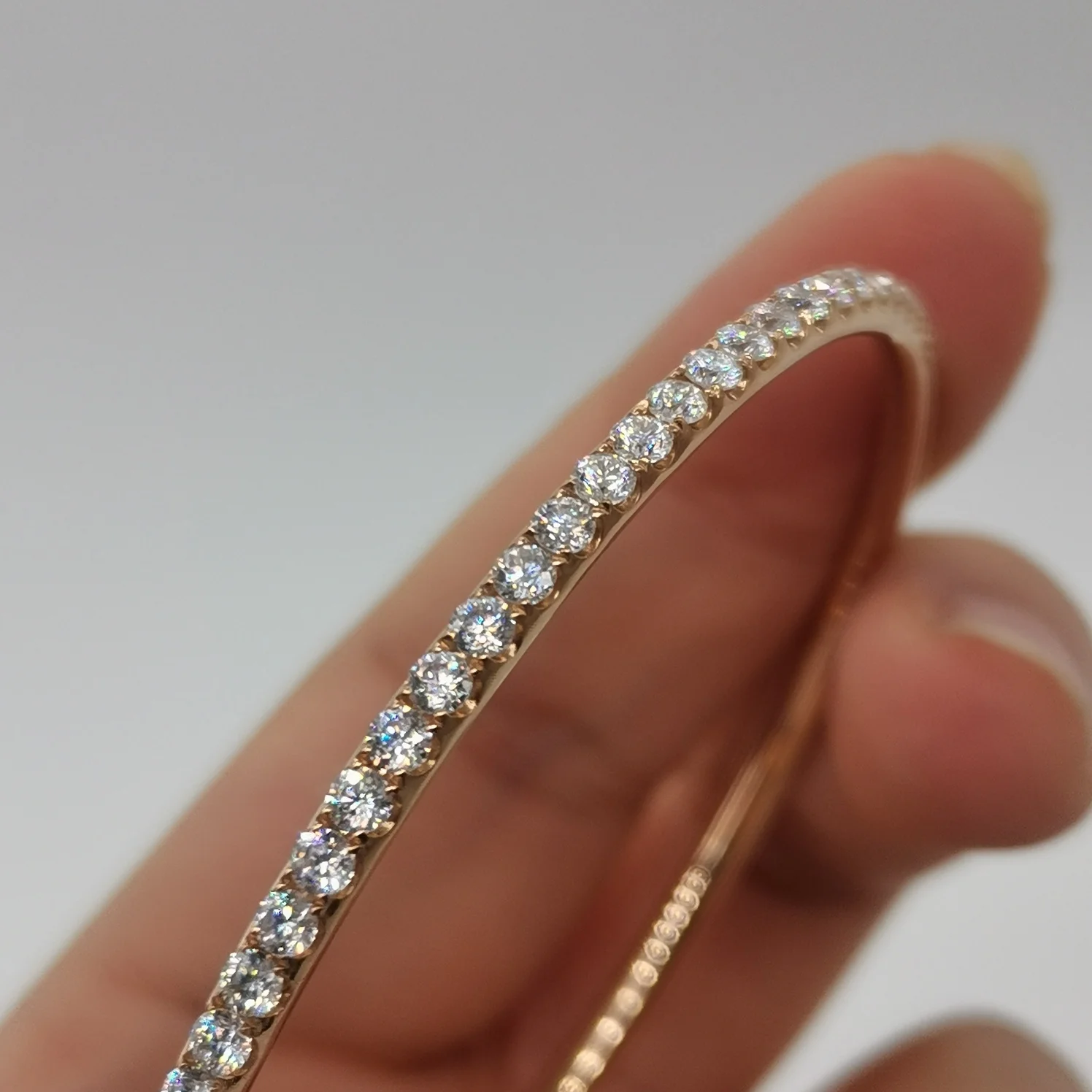 Elegant 18k Gold Bracelet Moissanite Bangle in Solid Gold Jewelry Moissanite Stones Diamond Bracelet