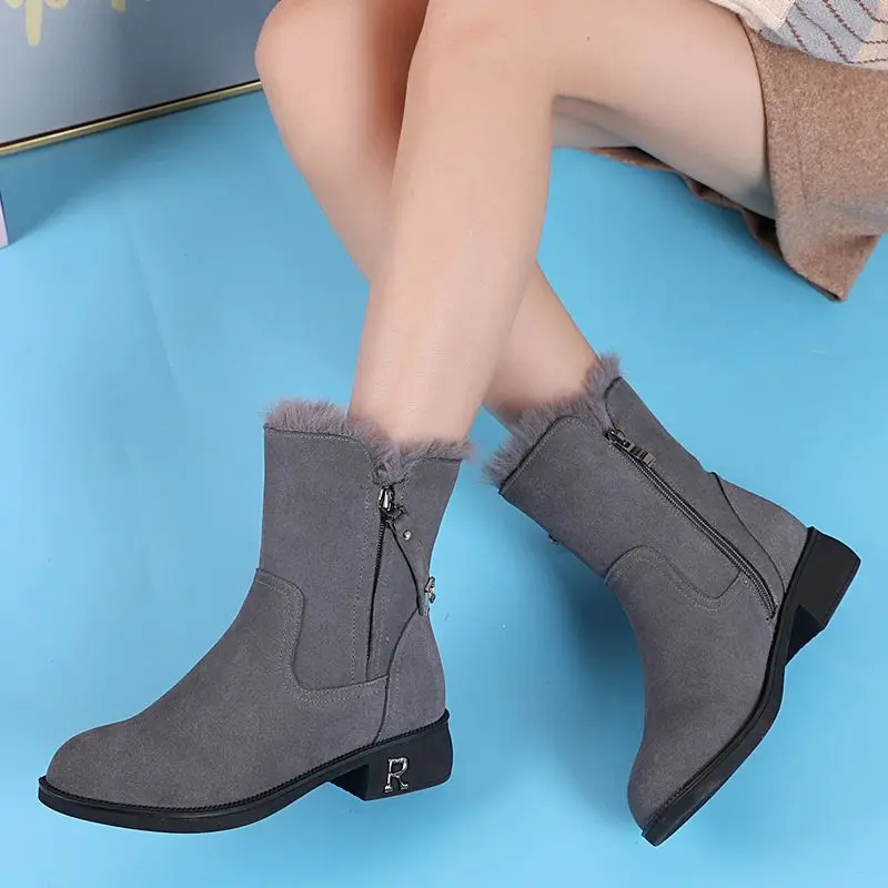 Women Boots 2024 New Arrivals High Quality Oversized Winter Boots For Women Fashion Casual Hot Sale Trendy Womens Winter Boots