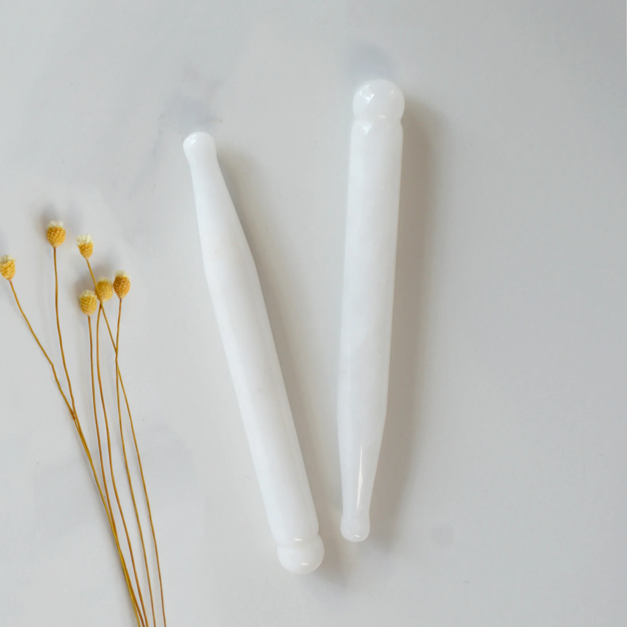 White Jade Manual Acupressure Gua Sha Beauty Pen Natural Jade Stone Reflexology Pressure Point Massager for Full Body Relaxing
