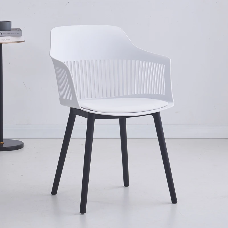 Cheap Wholesale Modern Design Coffee Shop Stackable Dine Dinning Room Dining Plastic Cafe Chair