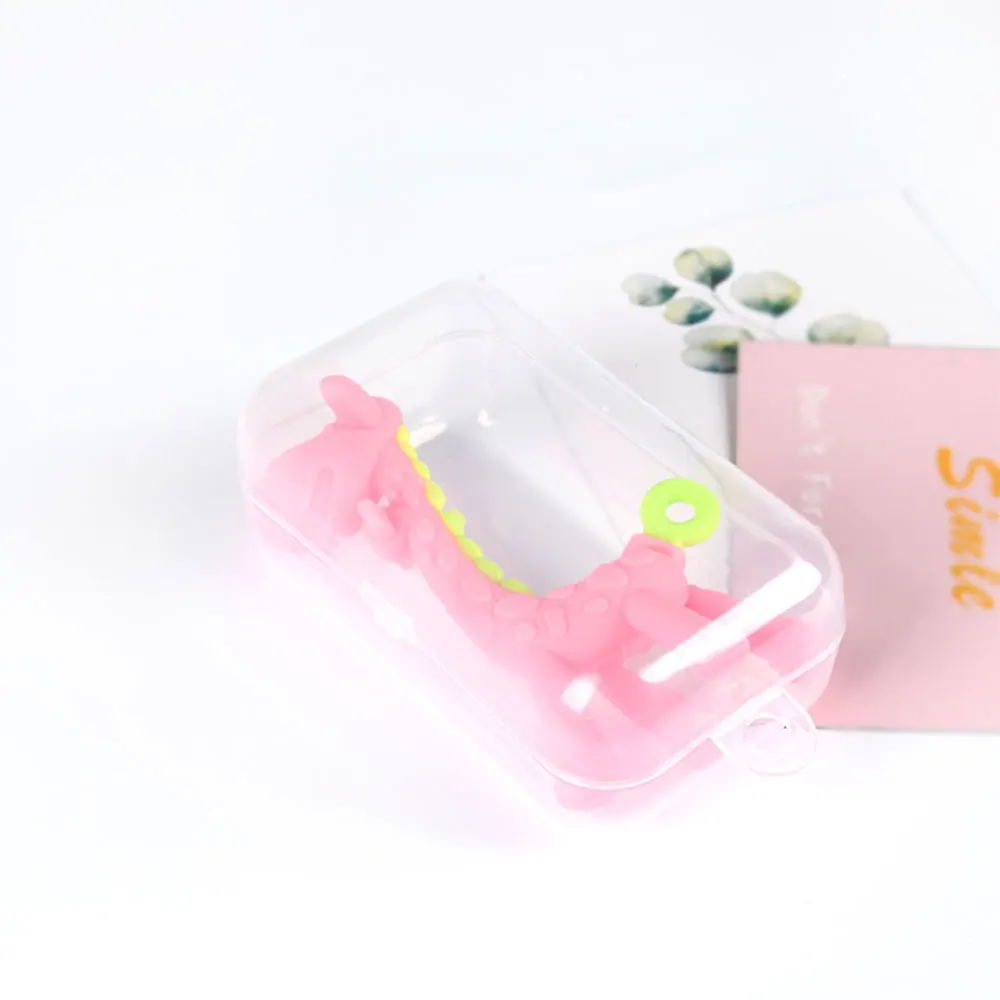 Sunnuo Hot Sell Baby Giraffe Stereoscopic Teeth Baby Teething Stick Silicone