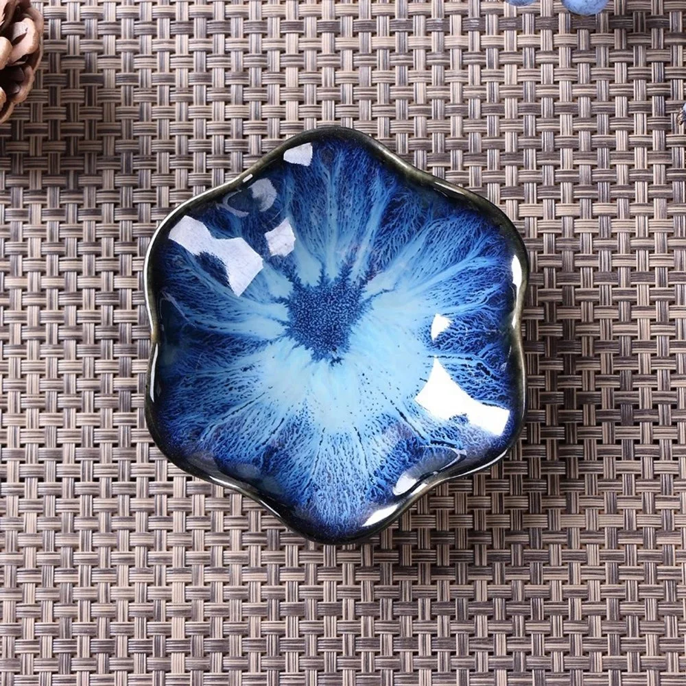 Creative Fashion Design 4 inch Ceramic Lotus Leaf Shape Dish Reactive Blue Soy Sauce Dishes Dipping Bowls Small Plate for Sushi
