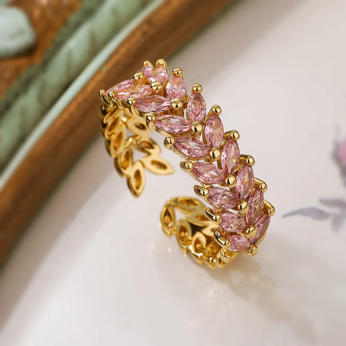 Super Shiny Real Gold Zircon  Light Luxury Ring Wheat Geometric Open Ring Green Pink Crystal Diamond Ring