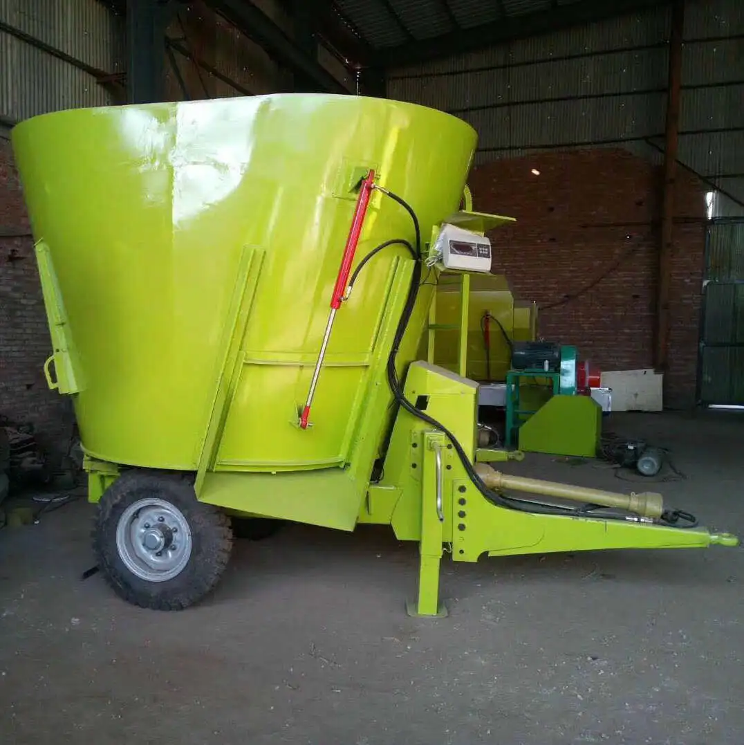 5CBM Diary Farm Use TMR Animal Feed Mixer Machine Silage Grass Blender Livestock Forage TMR Mixer Machine for Sale