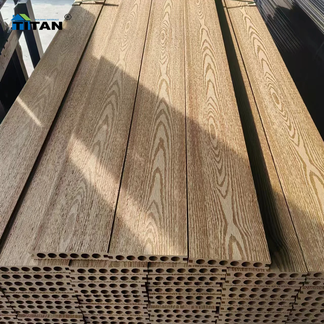 New Design Different Size Waterproof Swimming Pool Decking Wood Plastic Terrace Flooring